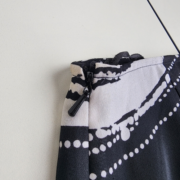 Knee-length Black and White Pencil Skirt for Cocktail - Picture 2 of 11